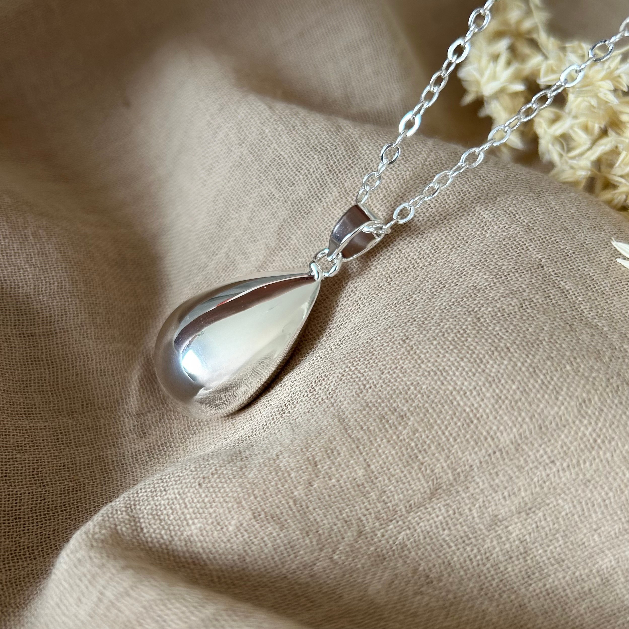 llamador de ángeles de plata Silvia