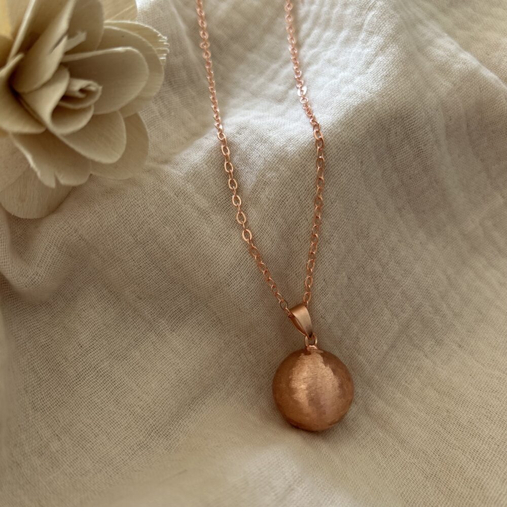 bola de grossesse en or rose mat