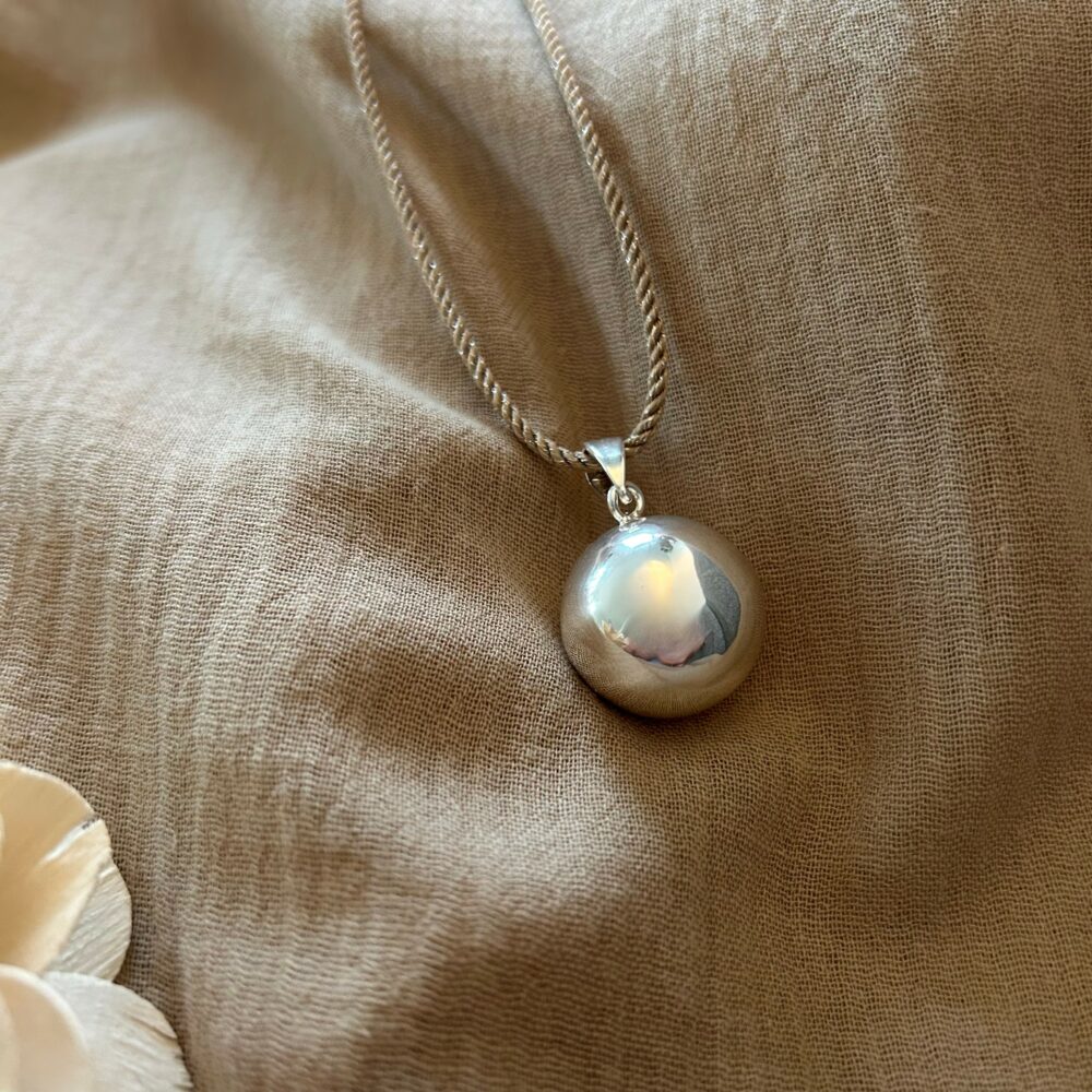 bola d'argento per la gravidanza cordone d'oro