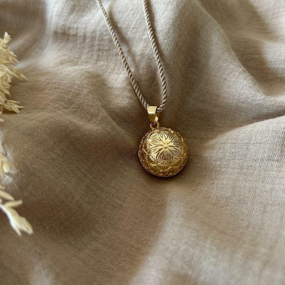 Chiama Angeli in oro Maïa con cordone - immagine 2