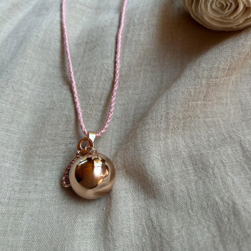 bola de grossesse or rose