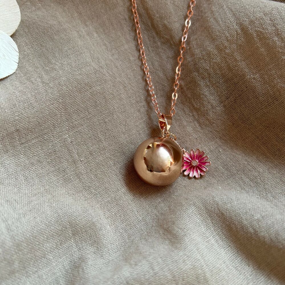 bola de grossesse or rose