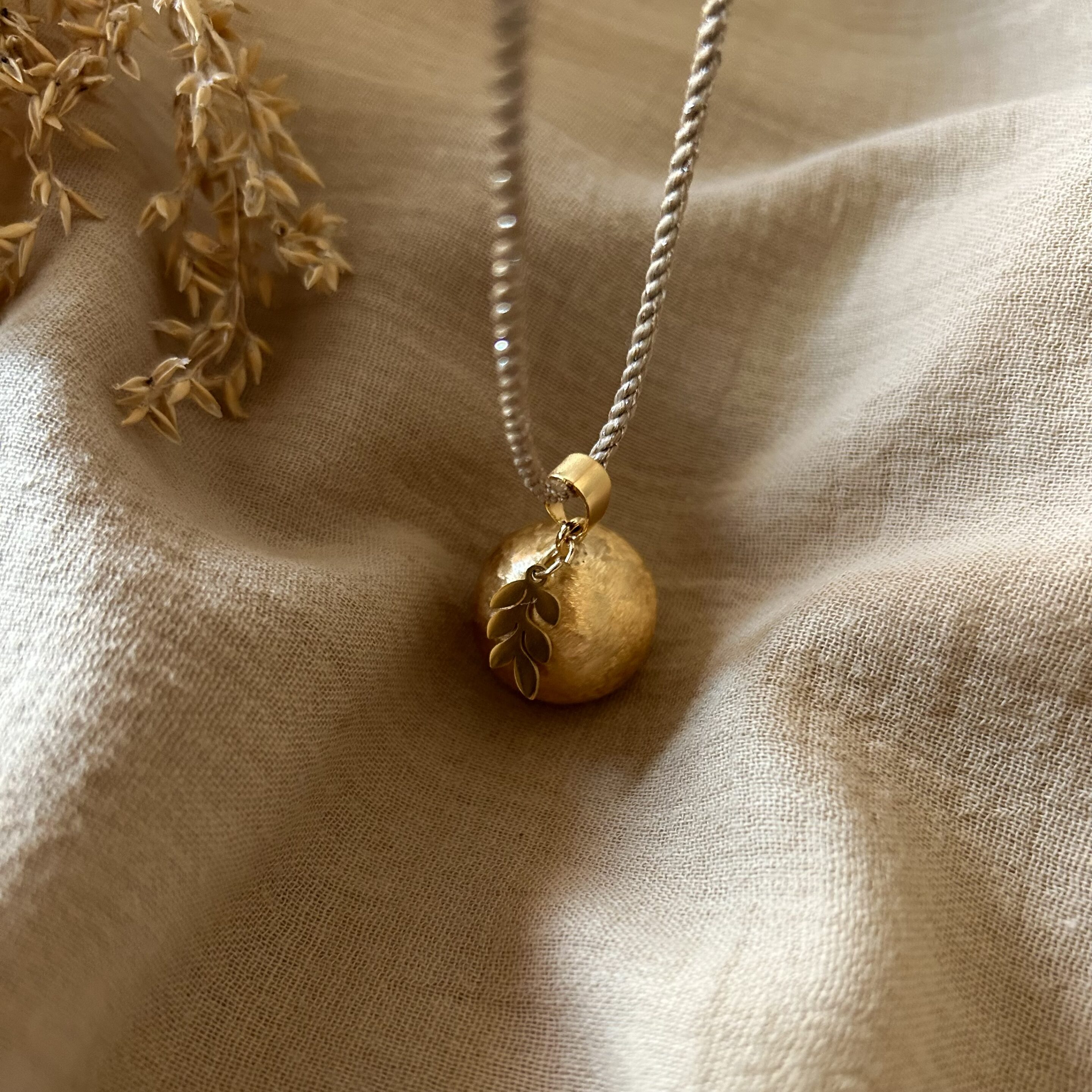 Bola de grossesse or Emmy cordon – Image 3